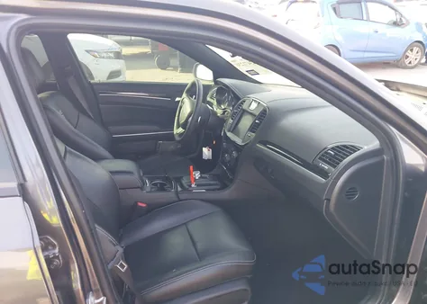 2023 Chrysler 300 300S из США, поврежденный, VIN 2C3CCABT6PH542229